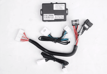 Lên xuống kính kèm gập gương tự động Subaru Forester